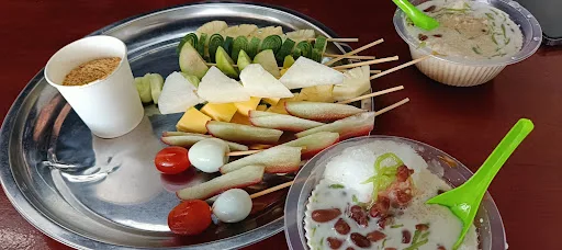 Din Rojak Tonggek Permatang Pauh — signature dish