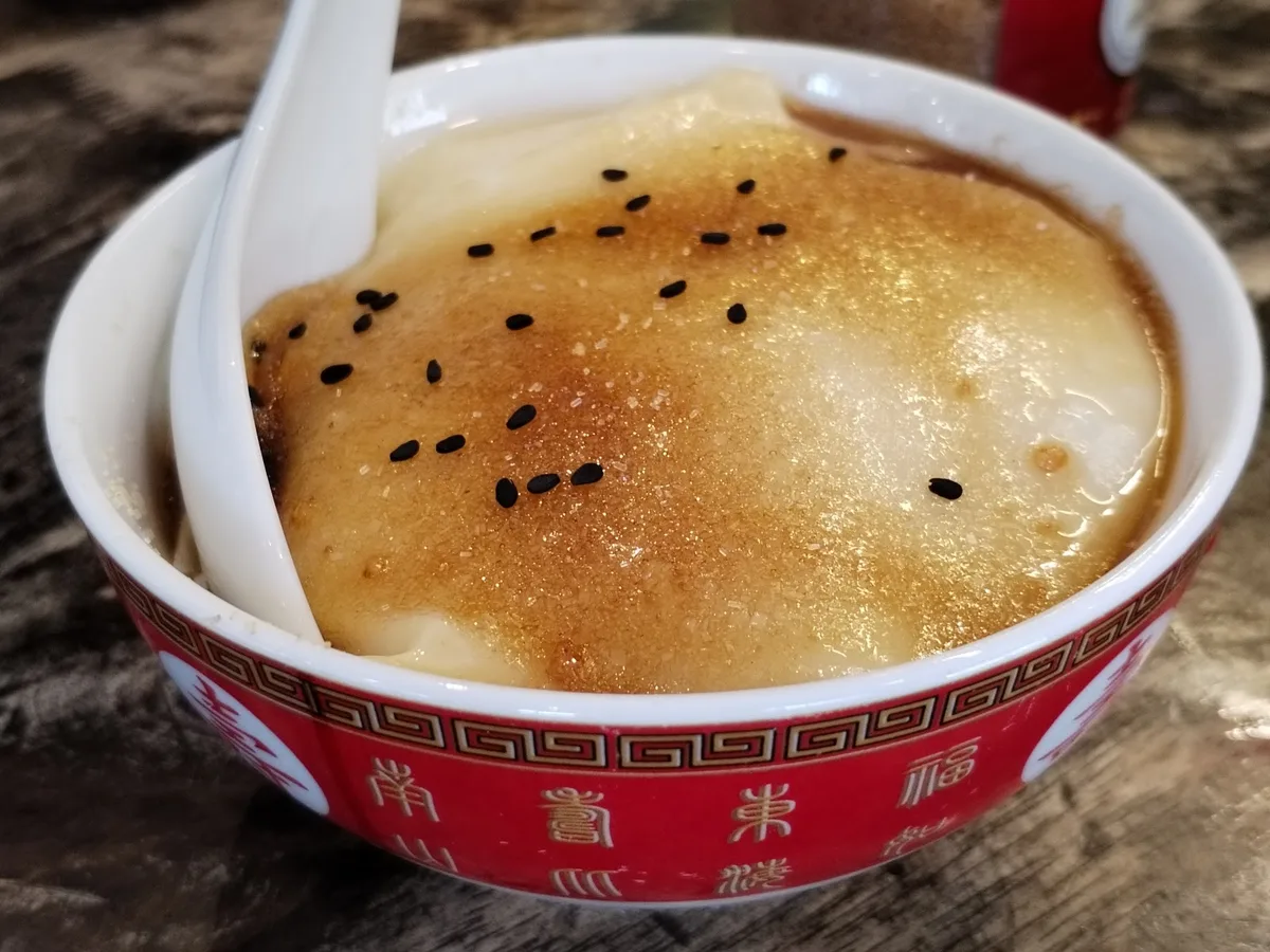 Caramelised tau fu fa