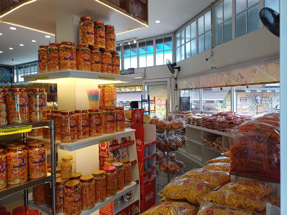 DNS Kacang Puteh — interior