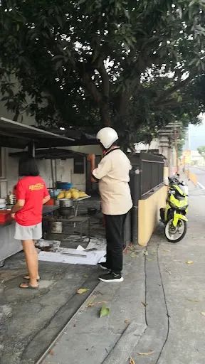 Economy Fried Bee Hoon — dish