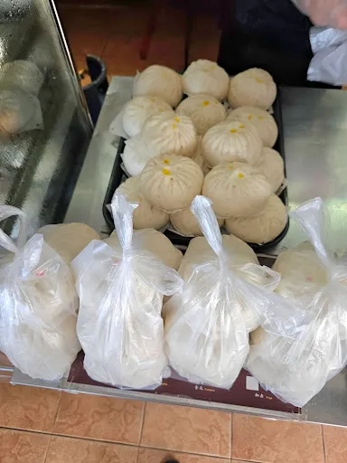 Ee Loong Delifood 二龙包点 — dish