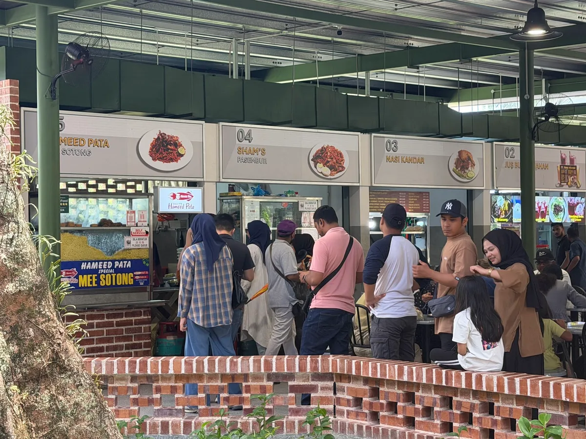 Esplanade Park Food Court Hailam Mee — interior