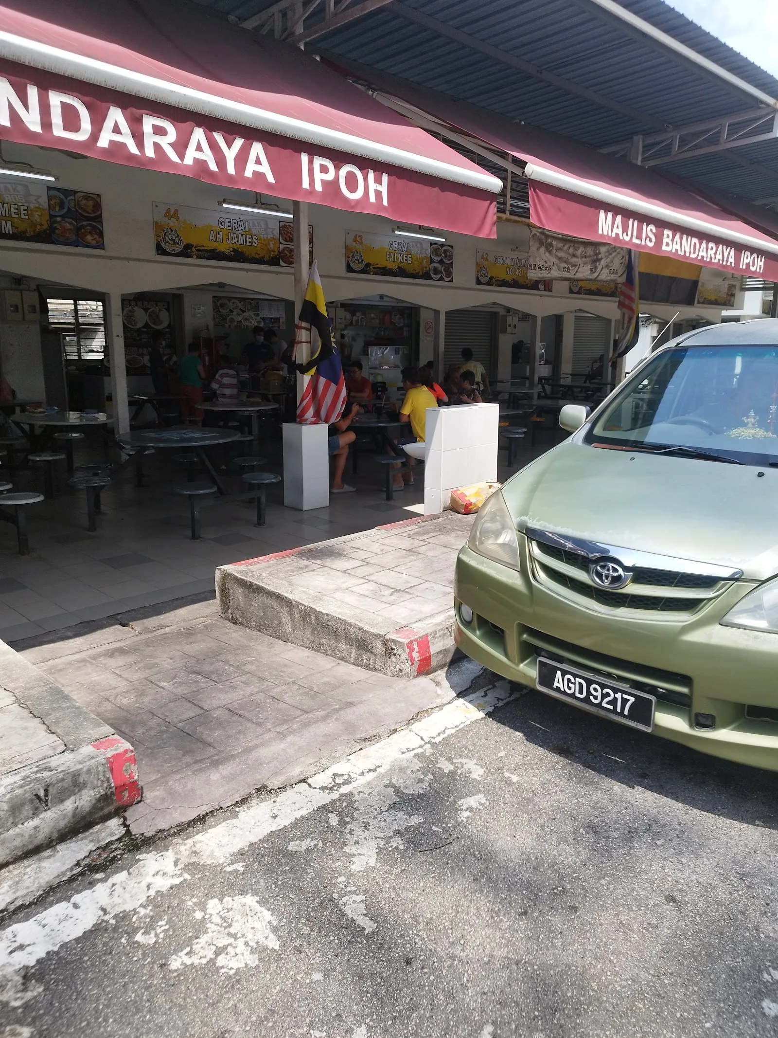 Fai Kee Fish Head Noodle (Ipoh Stadium) 怡保体育馆辉记鱼头米粉 — exterior