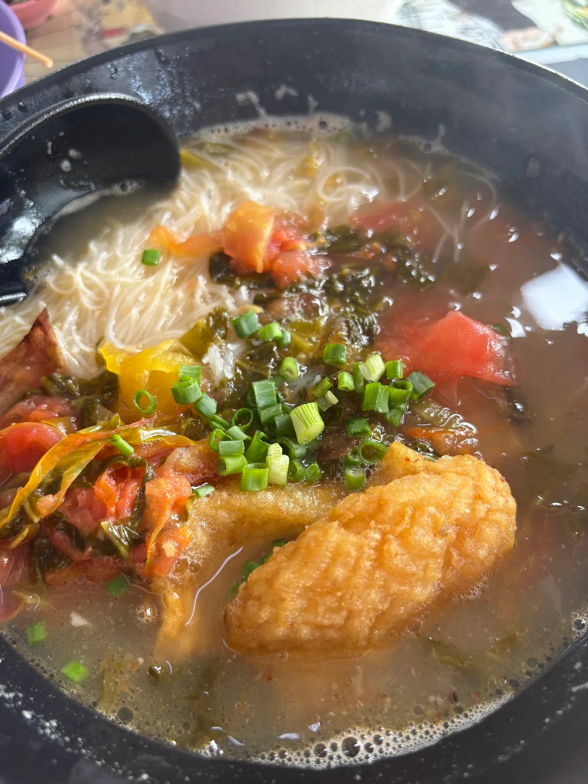 Fried fish noodle with tomato