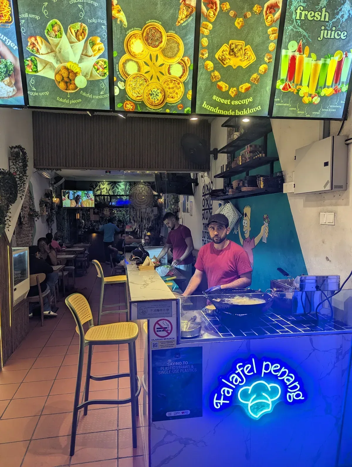 Falafel penang — interior
