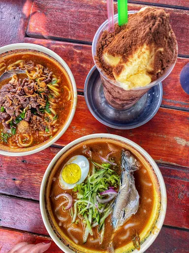 Fara Idlan Mini Café Balik Pulau Is Popular — dish
