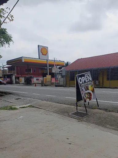 Fara Idlan Mini Café Balik Pulau Is Popular — exterior