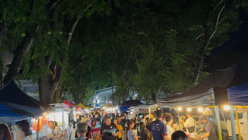 Farlim Wednesday Night Market — exterior