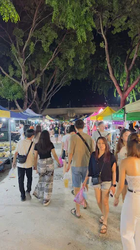 Farlim Wednesday Night Market — exterior