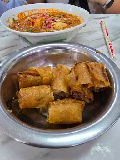 Farlim Shell Station Laksa Cafe — signature dish