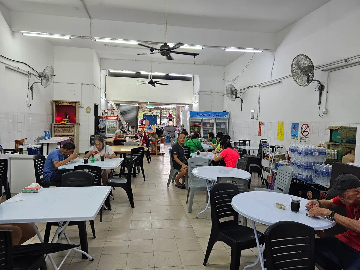 Fatt Kee Kopitiam — interior
