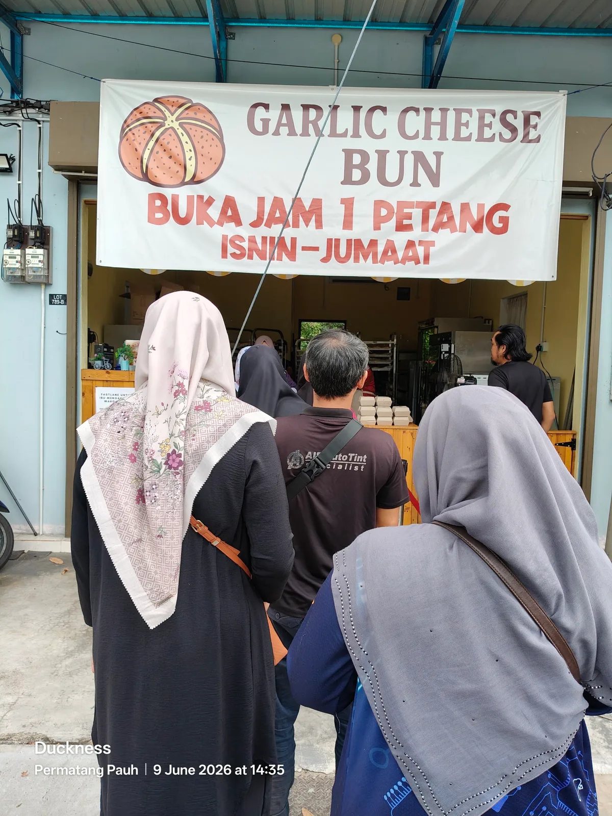 Garlic Cheese Bun — storefront