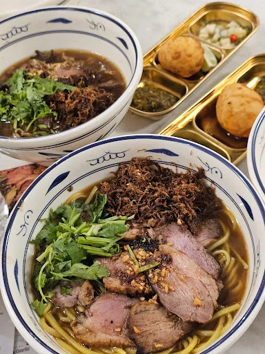 Gentleduck Thai Style Duck Noodles — dish