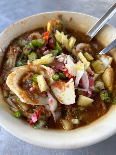 Gerai Laksa Mamu Sungai Pinang — signature dish