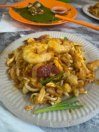 Goggle Man Char Koay Teow — dish