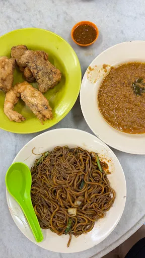 Goh Chew Kopitiam Fish Head Bee Hoon — dish