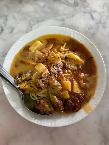 Golden City Prawn Mee & Loh Mee — signature dish