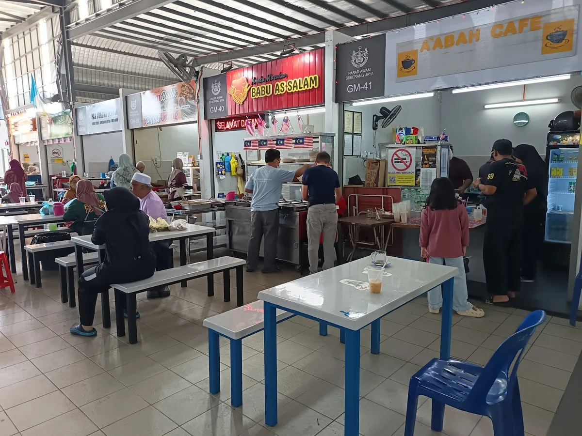 Good Lala Noodles (Pasar Awam Seberang Jaya) — interior