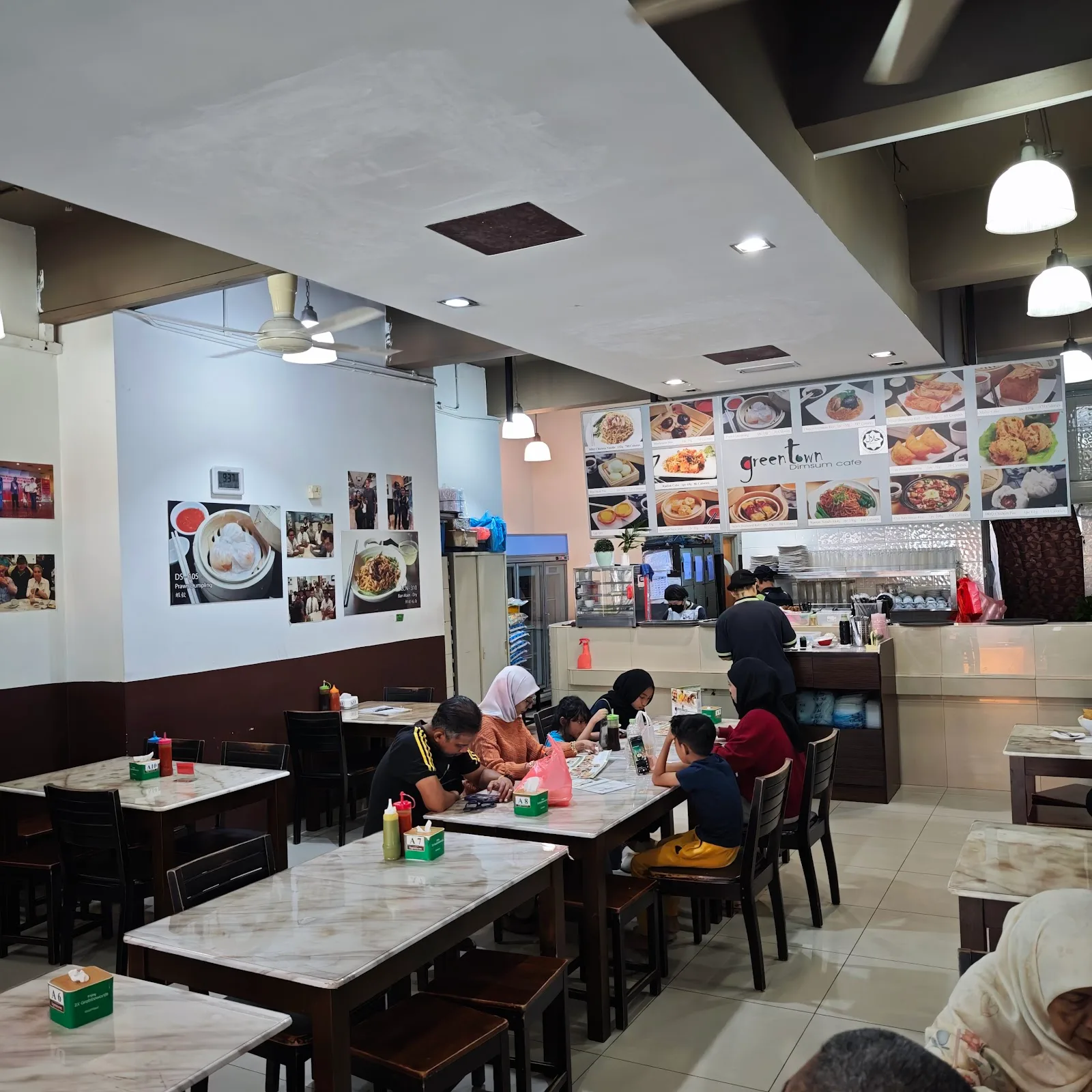 Greentown Dim Sum Cafe — interior