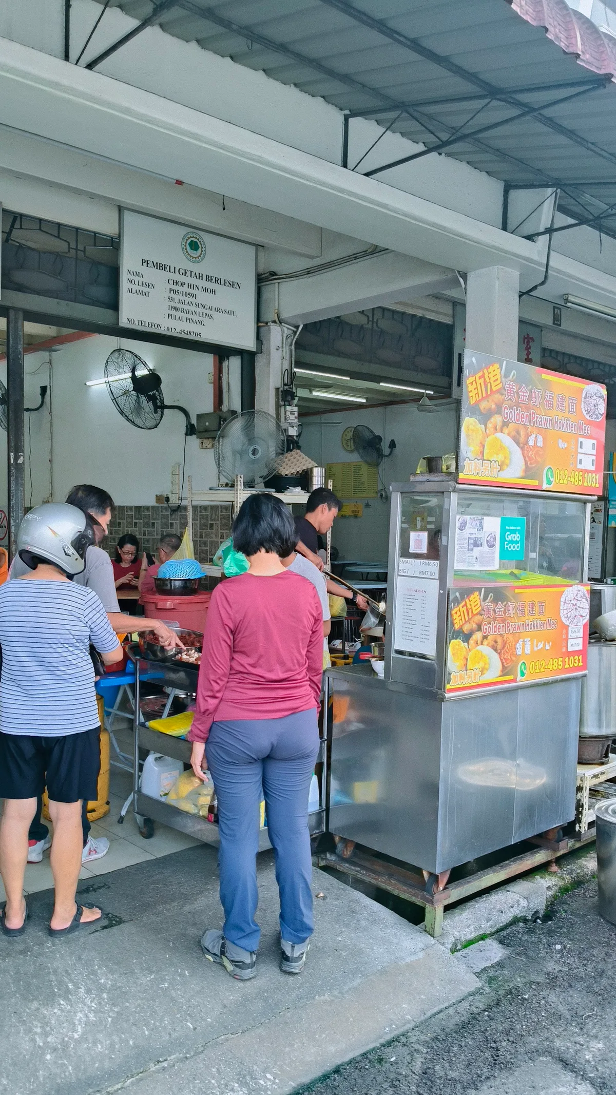 H&M Cafe Prawn Mee — storefront