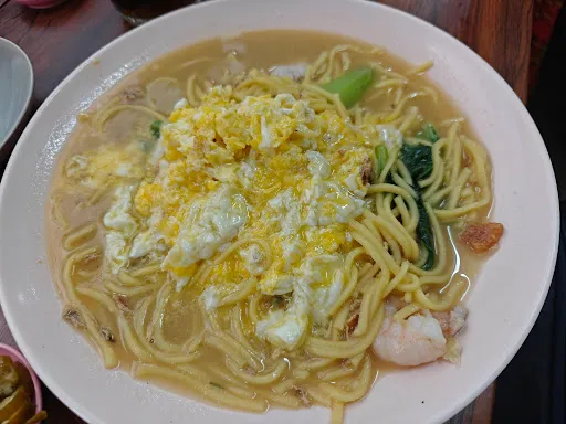 Hanji Fried Noodles Hailam Mee — dish