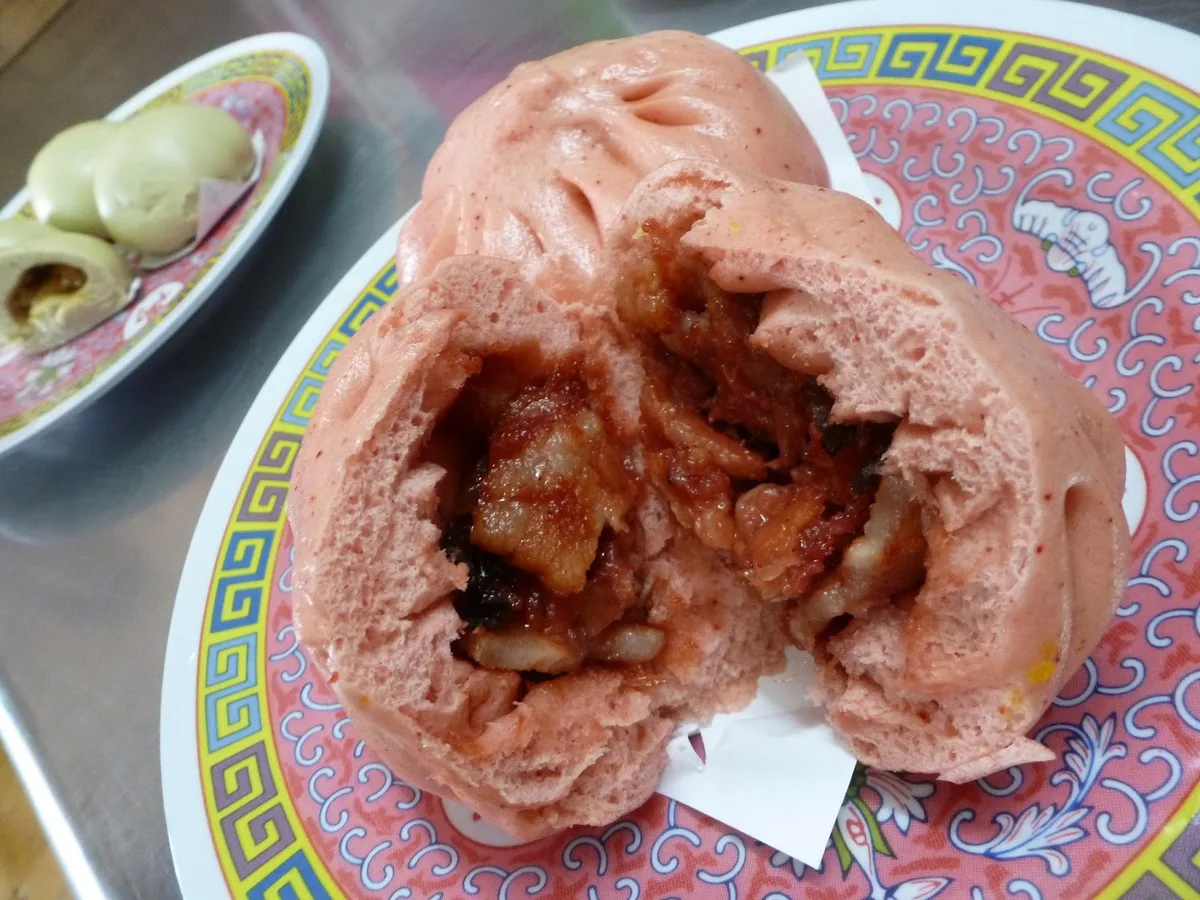 Foochow red wine pork pau