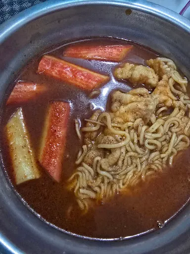 Heng Heng Tom Yam Mee — dish