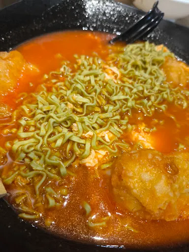 Heng Heng Tom Yam Mee — dish