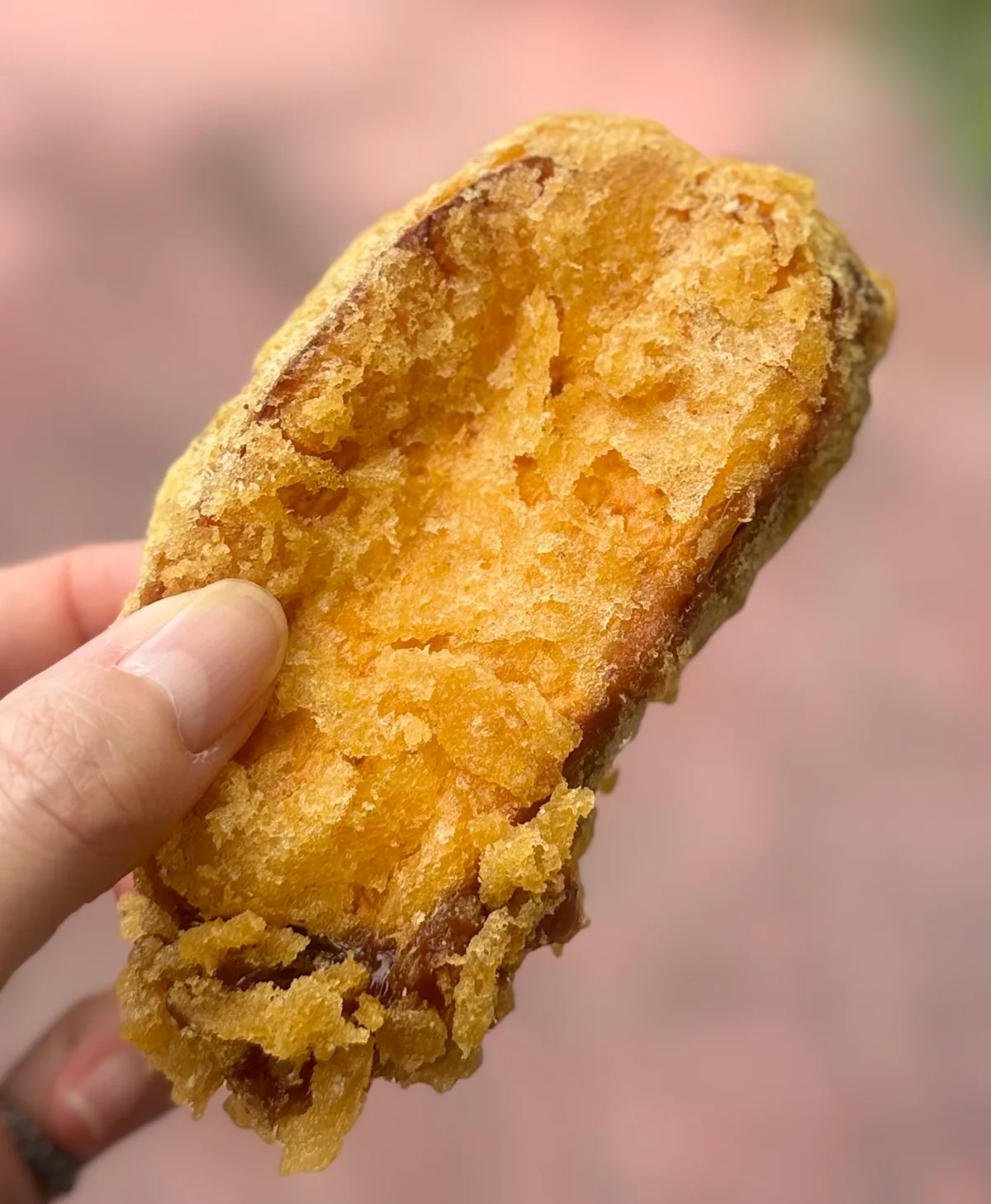 Pisang goreng split open