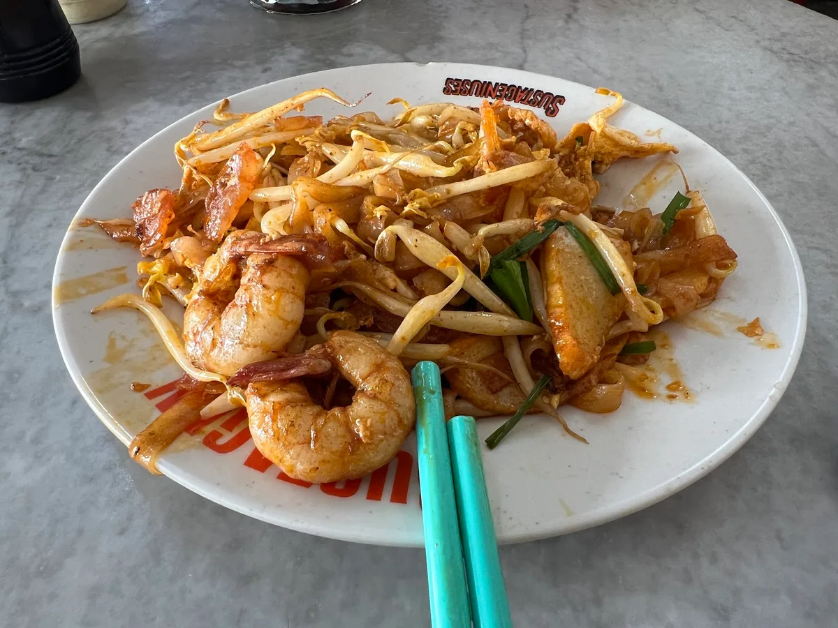 Char koay teow with prawns