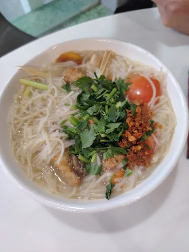 Hon Kei Food Corner Pulau Tikus Yam Rice — dish