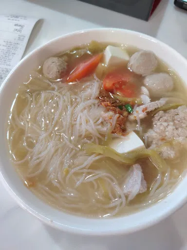 Hon Kei Food Corner Pulau Tikus Yam Rice — dish