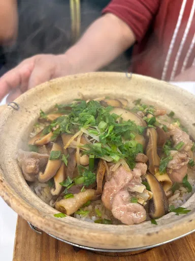 HONG KONG 1987 香港私房菜 (Island 88 Mall） — signature dish