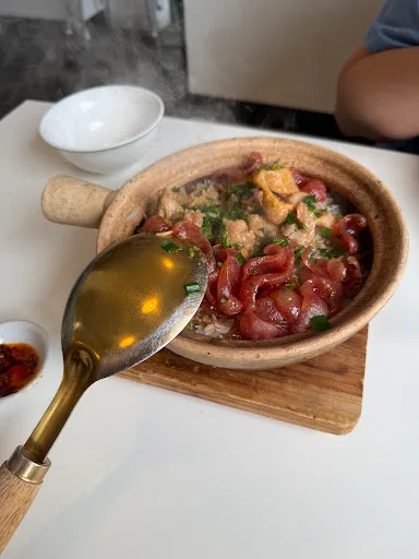 HONG KONG 1987 香港私房菜 (Island 88 Mall） — signature dish