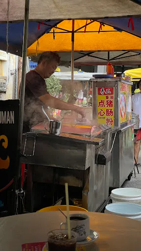 Hong Kong Chee Cheong Fun Dim Sum — signature dish