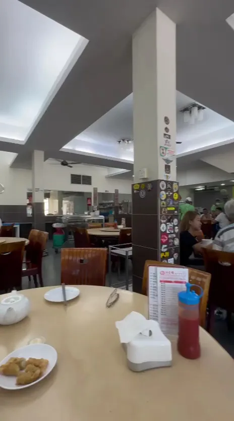 Hong Xing Ipoh Dim Sum Restaurant — interior