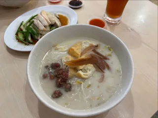 Hot Bowl White Curry Mee