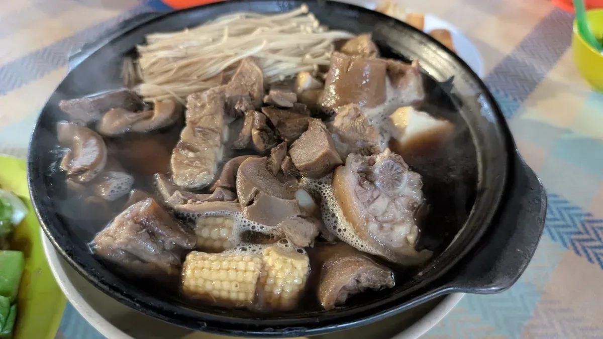 How Bak Kut Teh — signature dish