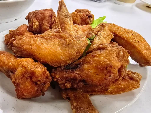 HuiYi Curry Fish Head — dish