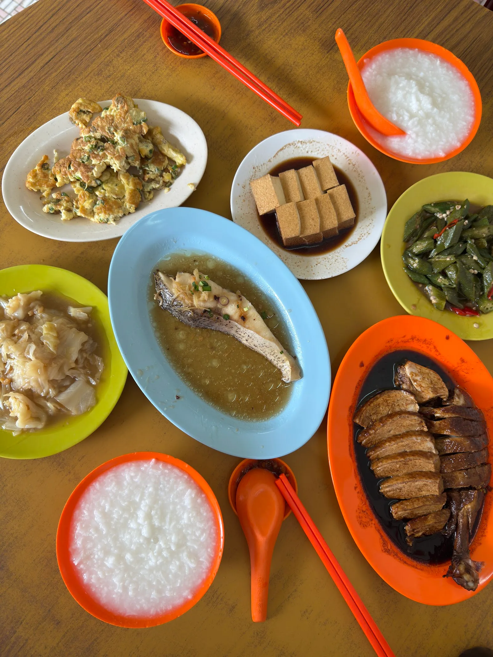 Hung Wang Kedai Makanan 漢元餐室 — dish