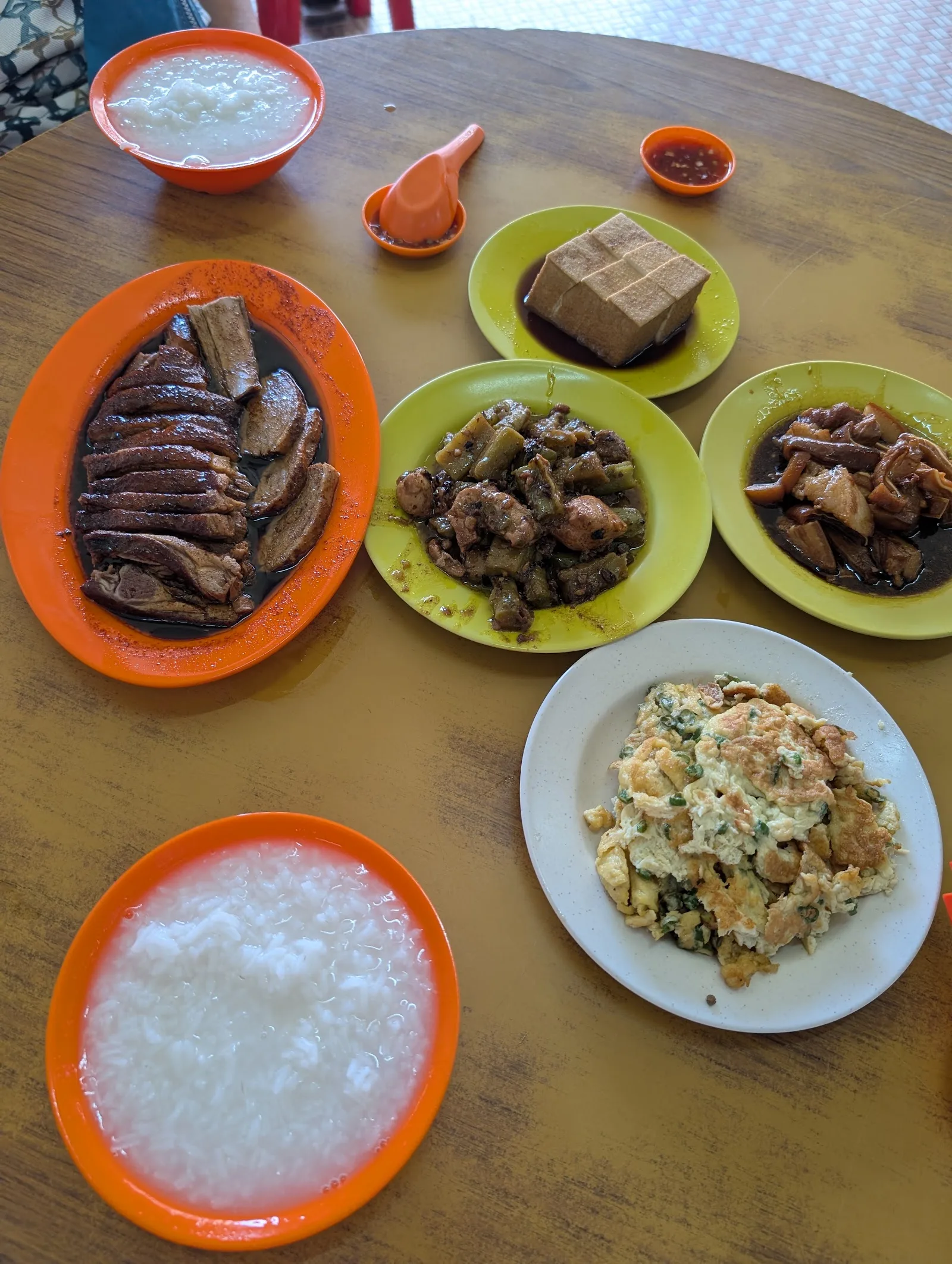 Hung Wang Kedai Makanan 漢元餐室 — dish