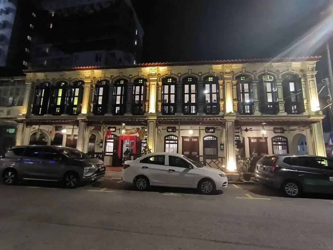 Ivy's Nyonya Cuisine — storefront