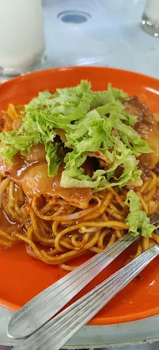 Jalan Tengah Jawa Mee — dish