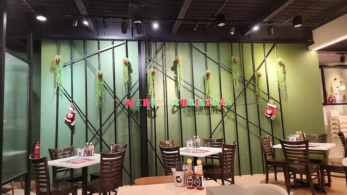 James Foo Western Food @Tanjung Tokong — interior