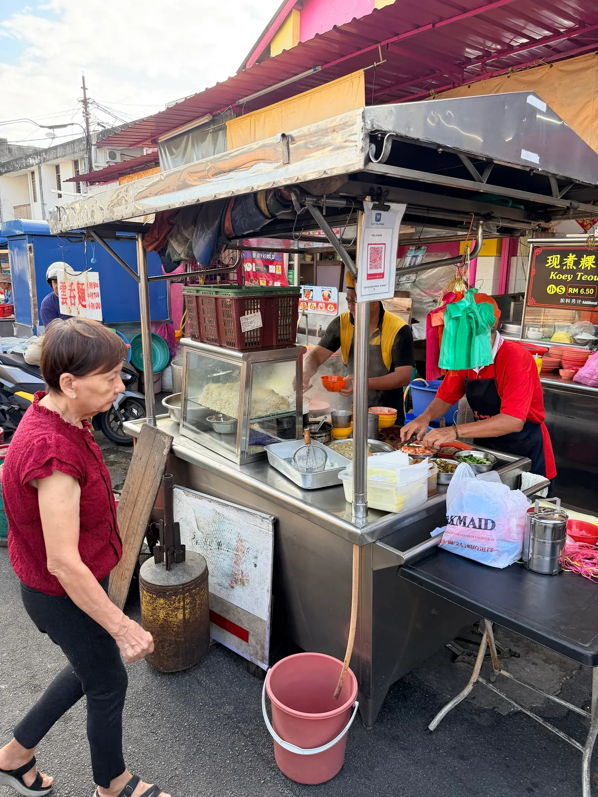 Jelutong Street Market Char Koay Kak — storefront