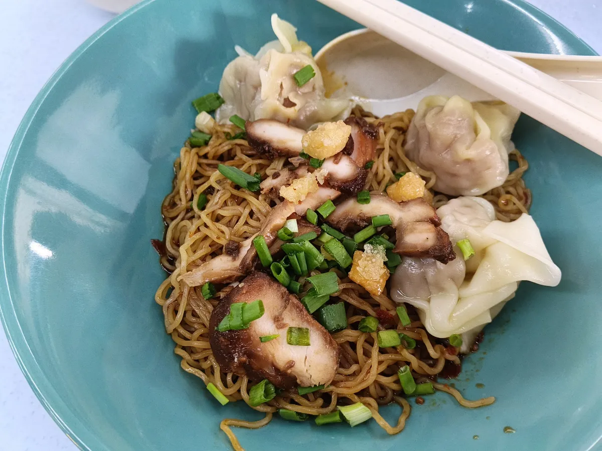 Wantan mee with char siu and wantan