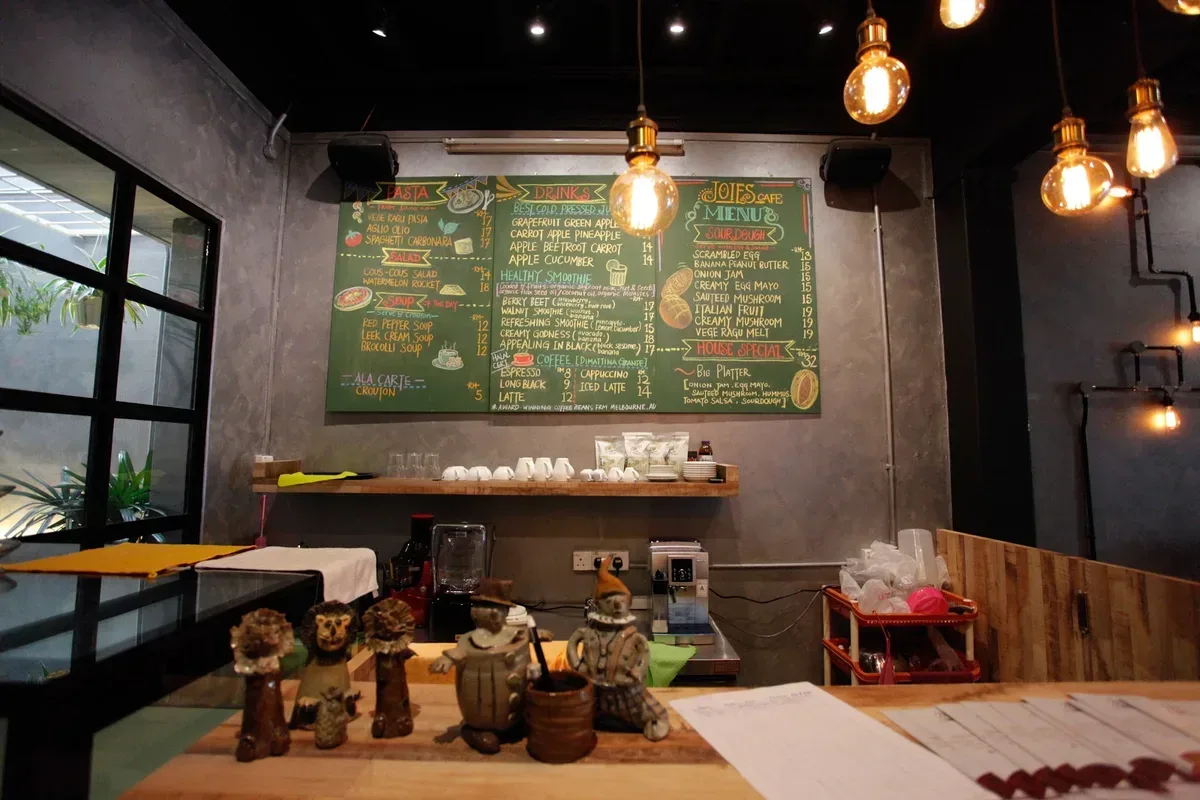 Joies Sourdough Bakery Cafe — interior