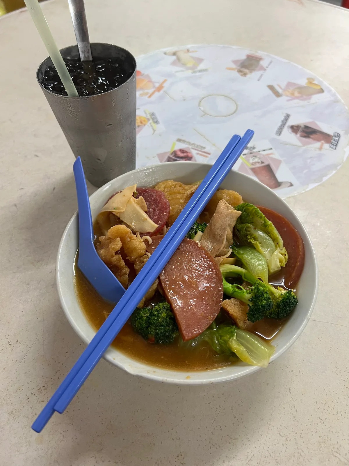 Joo Heng Tom Yam Mee — signature dish