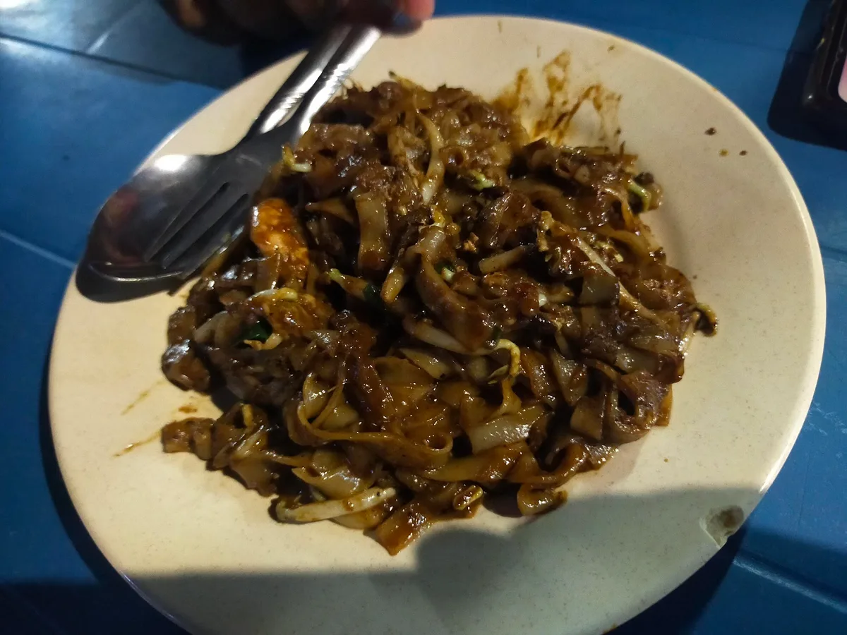 Dry fried char koay teow