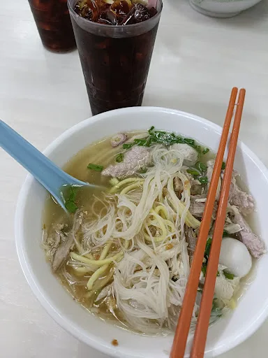 Kafe Evergreen Koay Teow Th'ng — signature dish